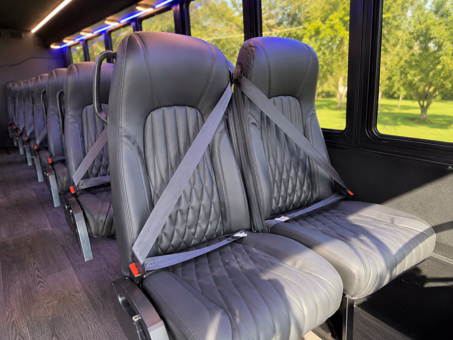 easily book transportation for your next prom 5