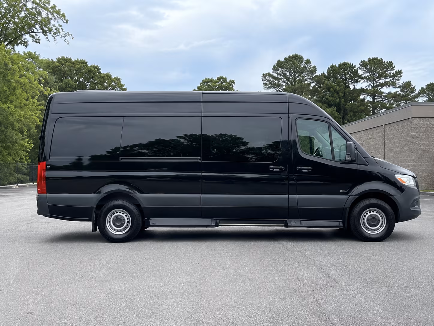 easily book transportation for your next wedding 1