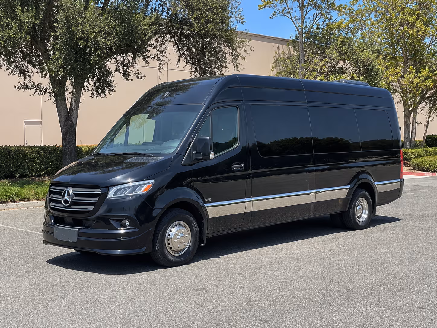 easily book transportation for your next wedding 4