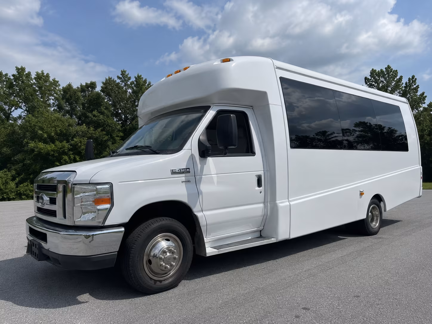 party buses for bachelorette wine tours near renton