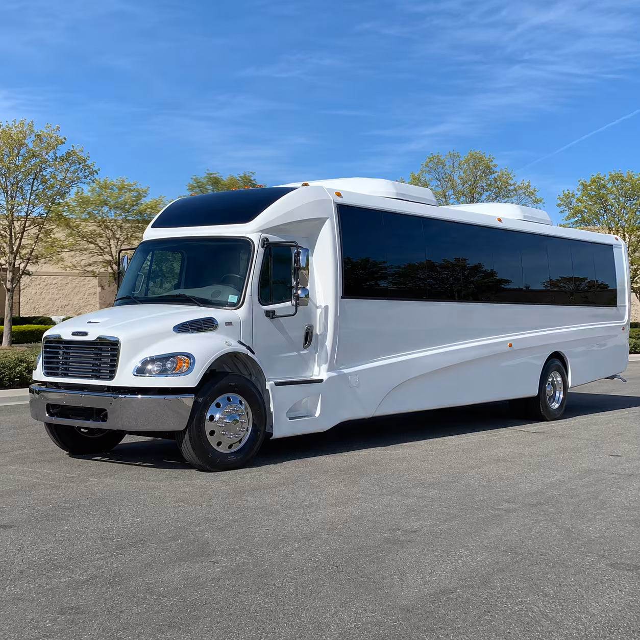 renton 28 passenger minibus